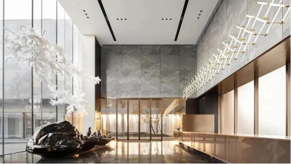 隱去傳統(tǒng)的沉重，引入不銹鋼裝飾的輕盈